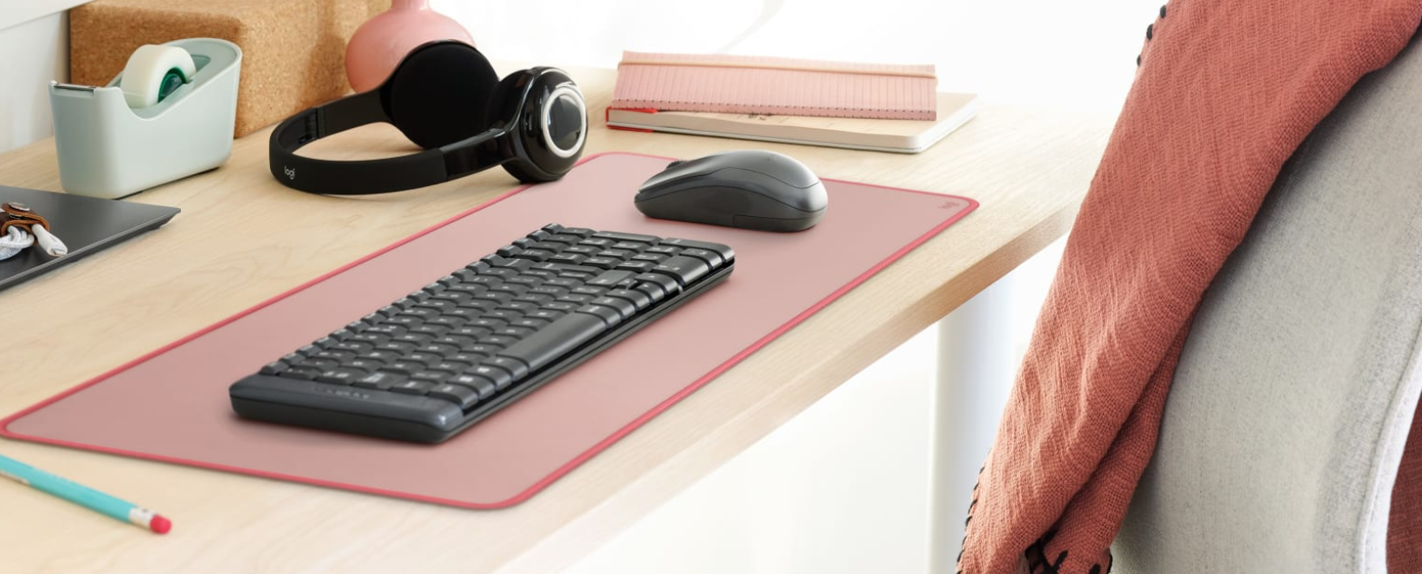 MK220 Wireless Keyboard and Mouse Combo 